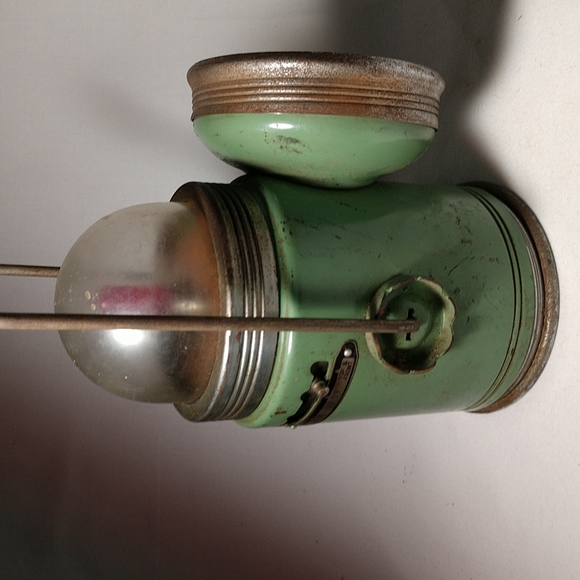 Vintage Crown Lantern Flash Light Hand Held With Handle - Picture 12 of 12